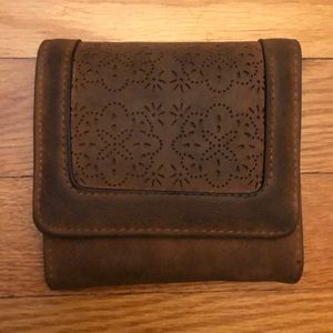 Fossil wallet, boho and sexy.